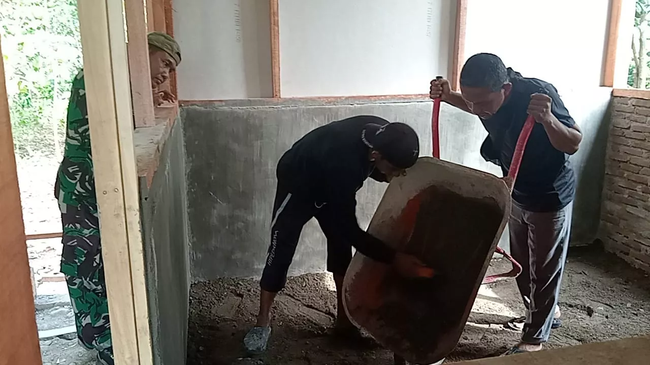 Rumah Nyak Ubit Perlahan Bangkit, Satgas TMMD ke 129 Wujudkan Hunian Layak untuk warga Kurang Mampu
