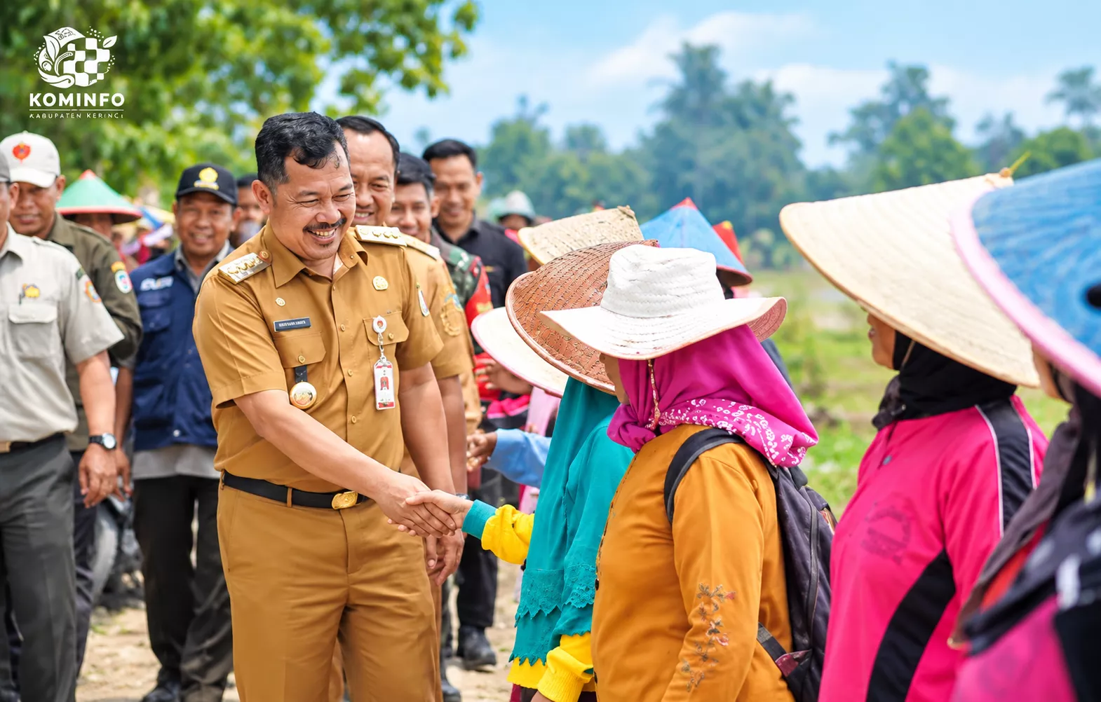 Dari Sawah Tebat Ijuk, Bupati Kerinci Dorong Pertanian Modern dan Ketahanan Pangan