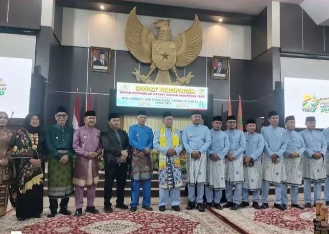 Hadiri HUT ke-27 Kabupaten Tebo, Azhar Hamzah Dorong Sinergi Antardaerah untuk Kemajuan Jambi