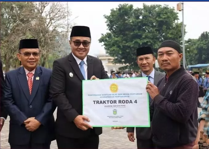 Momentum Hari Kesaktian Pancasila, Pemkot Sungai Penuh Kucurkan Bantuan untuk Petani dan Nelayan