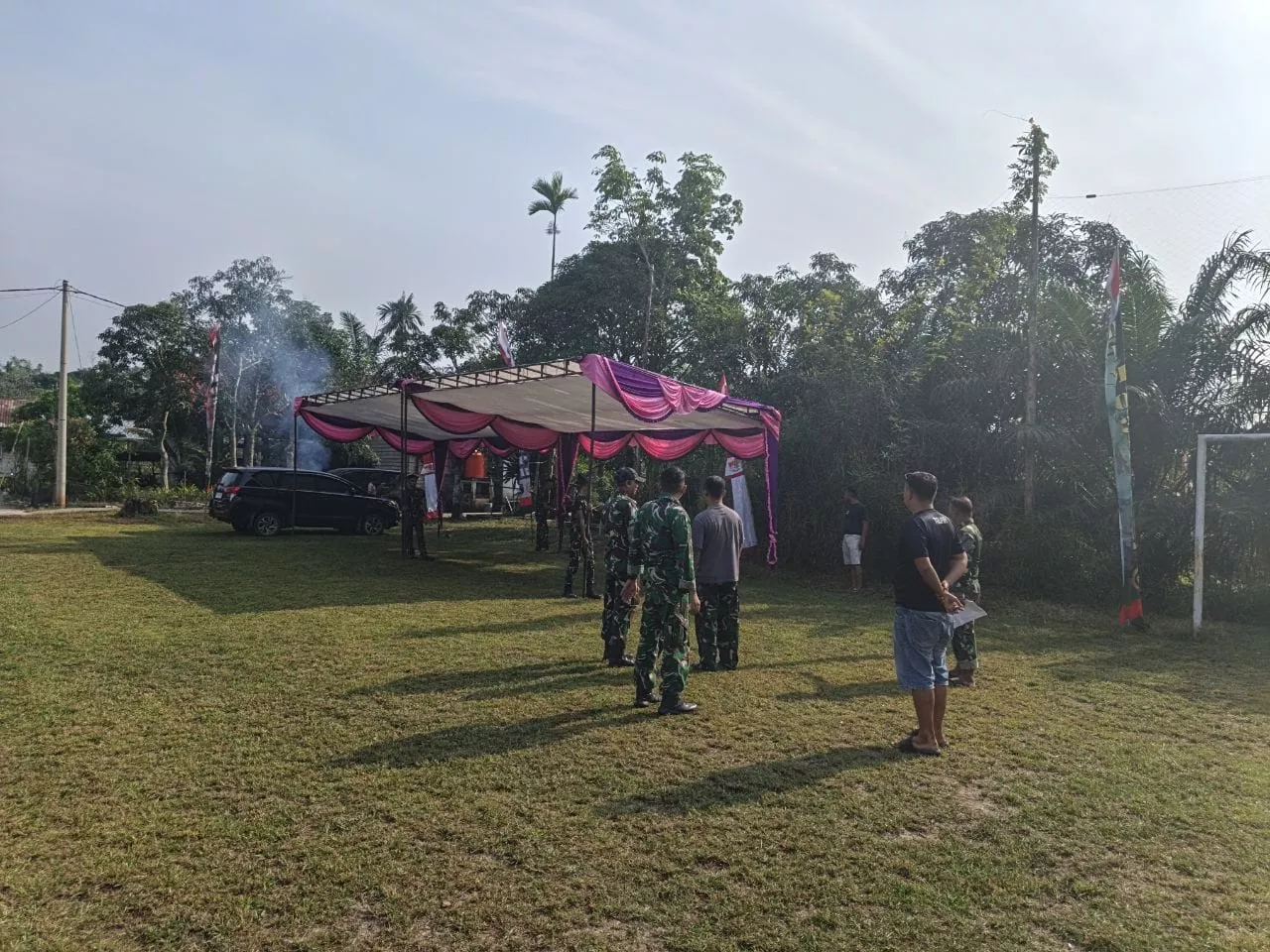 Jelang Penutupan TMMD ke-129 Kodim 0313/KPR, Satgas Gelar Persiapan Upacara di Lapangan Kantor Desa Pangkalan TerapJelang Penutupan TMMD ke-129 Kodim 0313/KPR, Satgas Gelar Persiapan Upacara di Lapangan Kantor Desa Pangkalan 