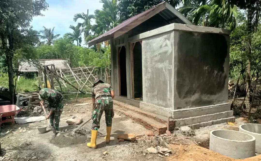 MCK Dayah Blang Cot Capai 85 Persen, Satgas TMMD ke-129 Kebut Pemasangan Septic Tank