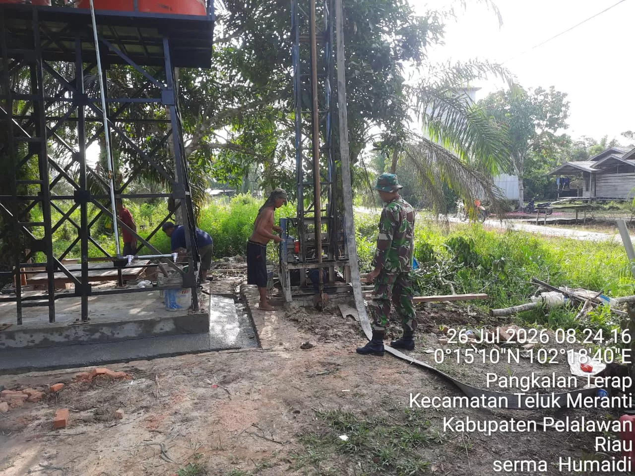 Air Bersih Sebentar lagi Hadir, Satgas TMMD Ke-129 Kodim 0313/KPR Mulai Pengeboran Sumur Bor di Pangkalan Terap