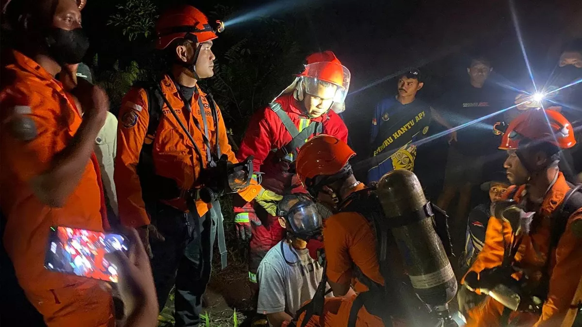 Karhutla di Palangka Raya Meluas, Tim SAR Selamatkan Delapan Warga yang Terjebak di Jalan Mahir Mahar