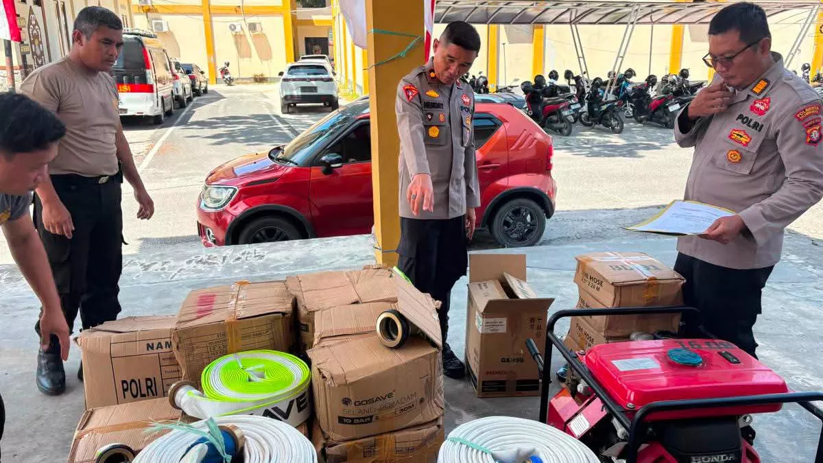 Perkuat Penanganan Karhutla, Polresta Palangka Raya Terima Bantuan Peralatan dari Kapolda Kalteng