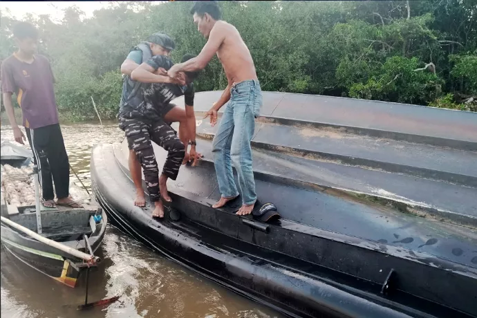Seluruh Penumpang speedboat Terbalik di DAS Kapuas Selamat Dievakuasi