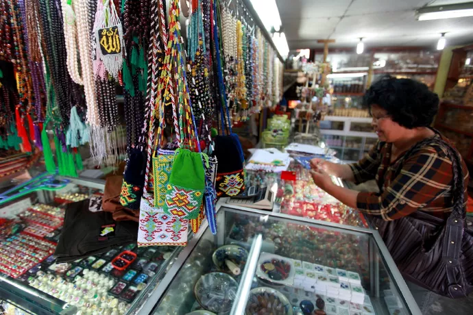 Jalan Batam Palangka Raya: Jejak Budaya dan Cita Rasa Cendera Mata