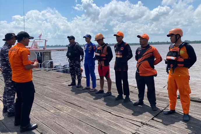 Hari Ketiga, ABK TB Kapuas Bahari V Tenggelam di Muara Sampit Masih Dicari Tim SAR Gabungan