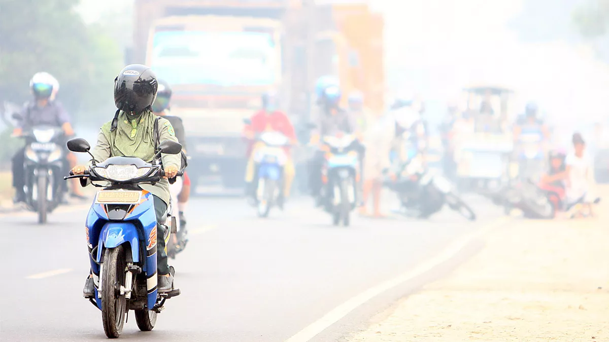 Kabut Asap Karhutla Bikin Jarak Pandang Terbatas, Ruas Km 12–21 Jadi Titik Rawan Kecelakaan  