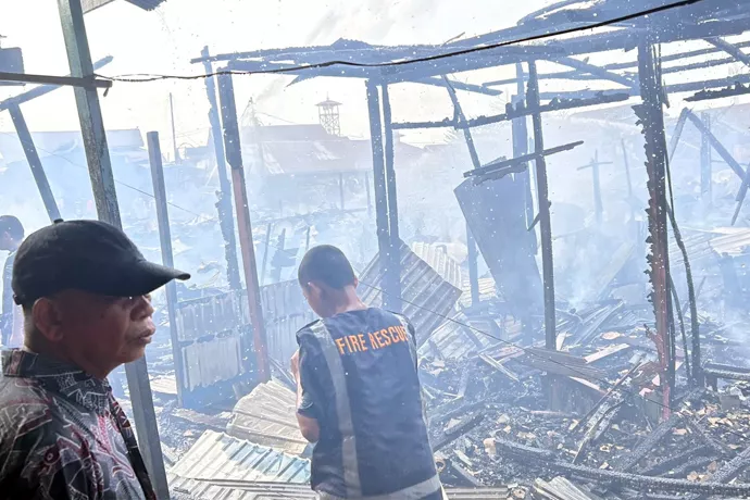 Amukan Api Hanguskan Puluhan Rumah di Permukiman Padat Palangka Raya, Warga Kehilangan Tempat Tinggal
