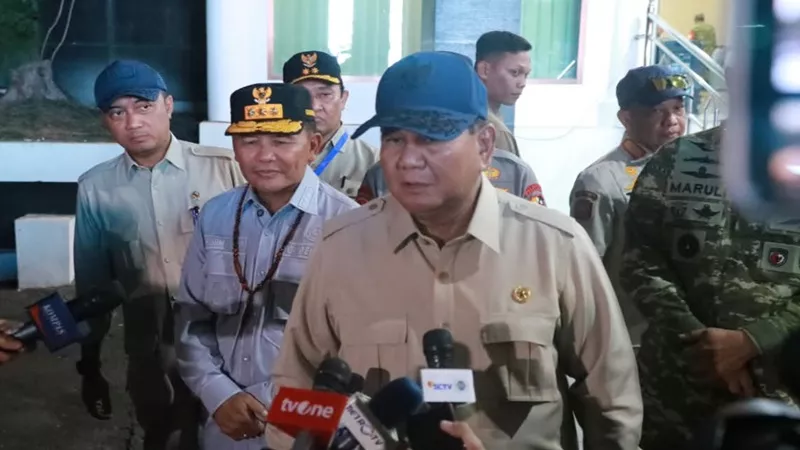 Presiden Tinjau Karhutla Kalteng, Prabowo Tegaskan Tambah Pasukan dan Helikopter Water Bombing