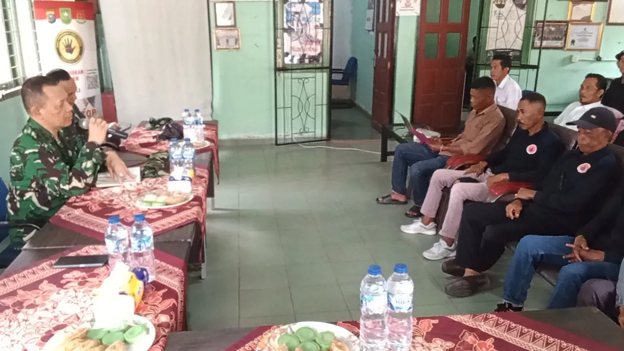 TNI Sosialisasi Pencegahan Karhutla ke Warga Desa Mekar Sari Merbau