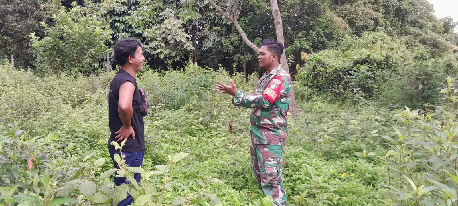 Lahan Gambut Jadi Sasaran Pemantauan, Babinsa Koramil 06/Merbau Perkuat Antisipasi Karhutla