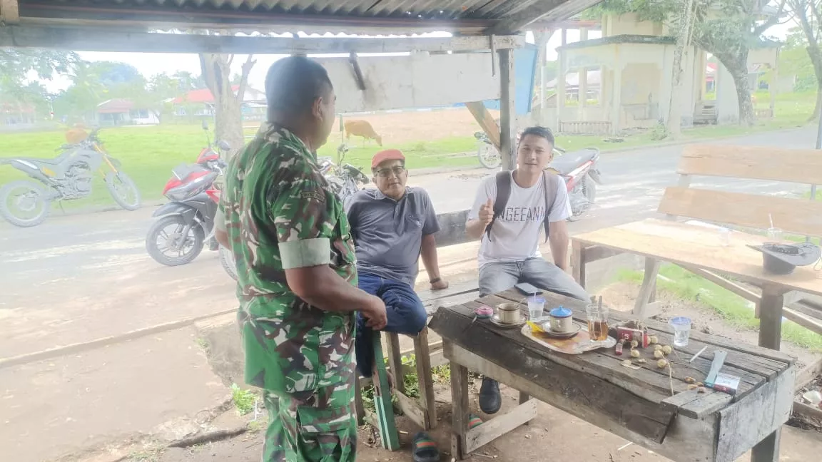 Babinsa Merbau Ajak Warga Teluk Belitung Perkuat Persatuan di Kampung Pancasila