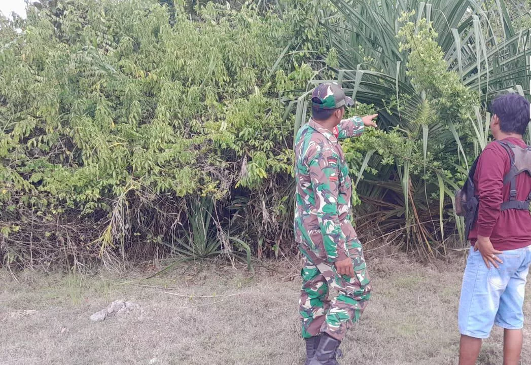 Jaga Gambut dari Ancaman Api, Babinsa dan Masyarakat Perkuat Pencegahan Karhutla di Kepulauan Meranti