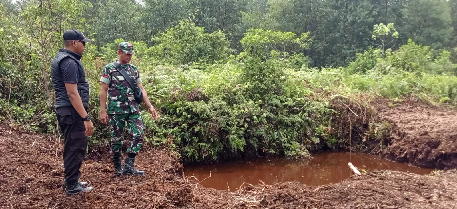 Embung dan Kanal Jadi Perhatian, Babinsa Perkuat Antisipasi Karhutla di Desa Lukit