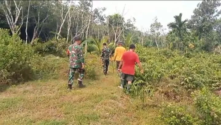 Mabes TNI Patroli Karhutla di Desa Mengkikip, Sosialisasi Cegah Kebakaran