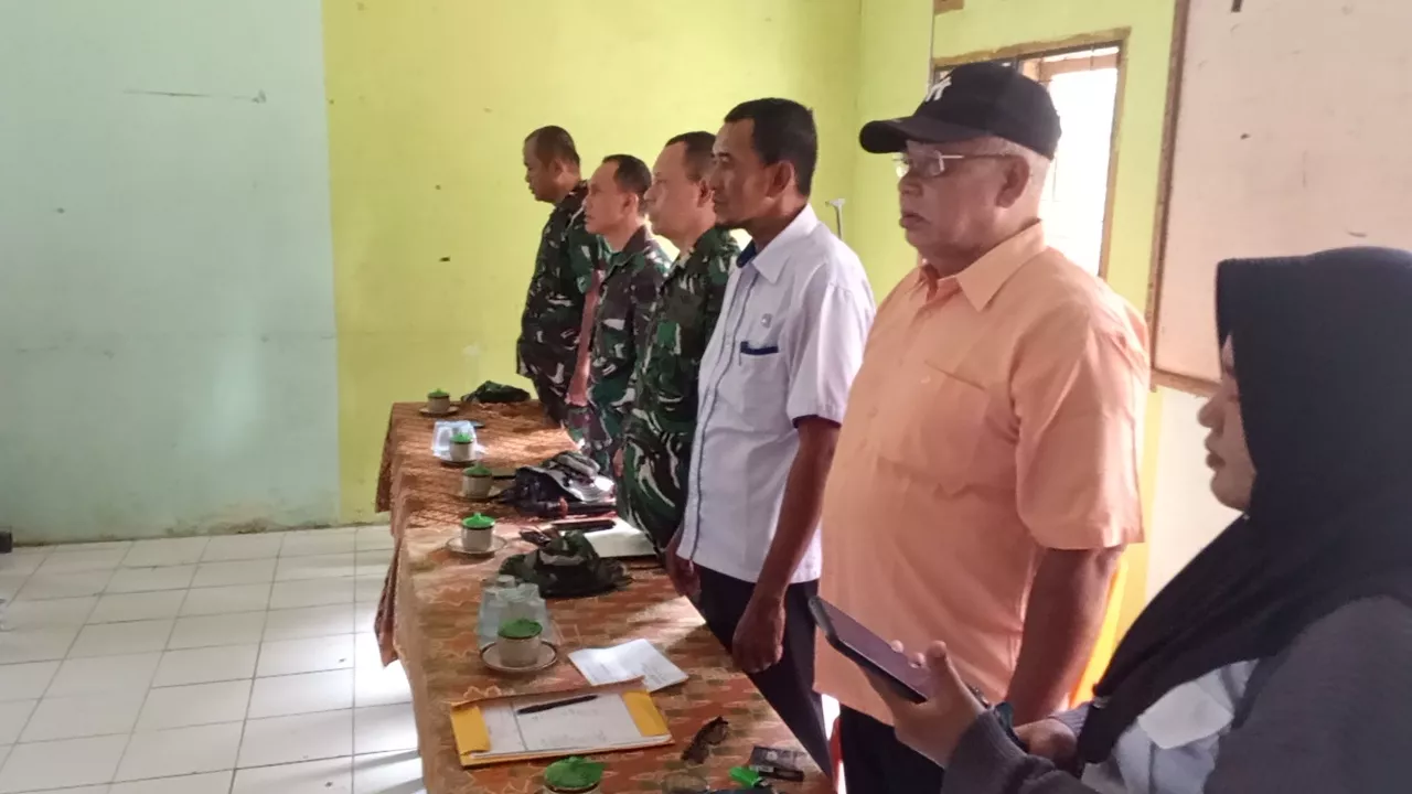 TNI Sosialisasi Cegah Karhutla di Kepulauan Meranti, Ajak Warga Bangun Kanal dan Embung