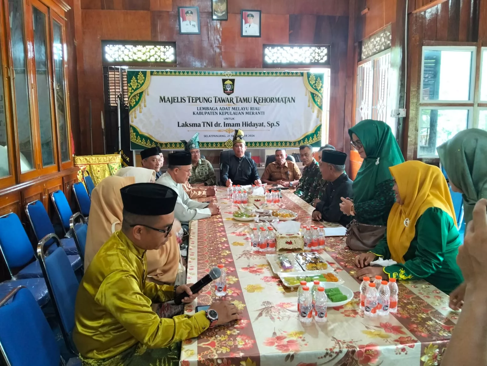 Tim Mabes TNI Silaturahmi dengan LAMR Meranti Bahas Penanganan Karhutla