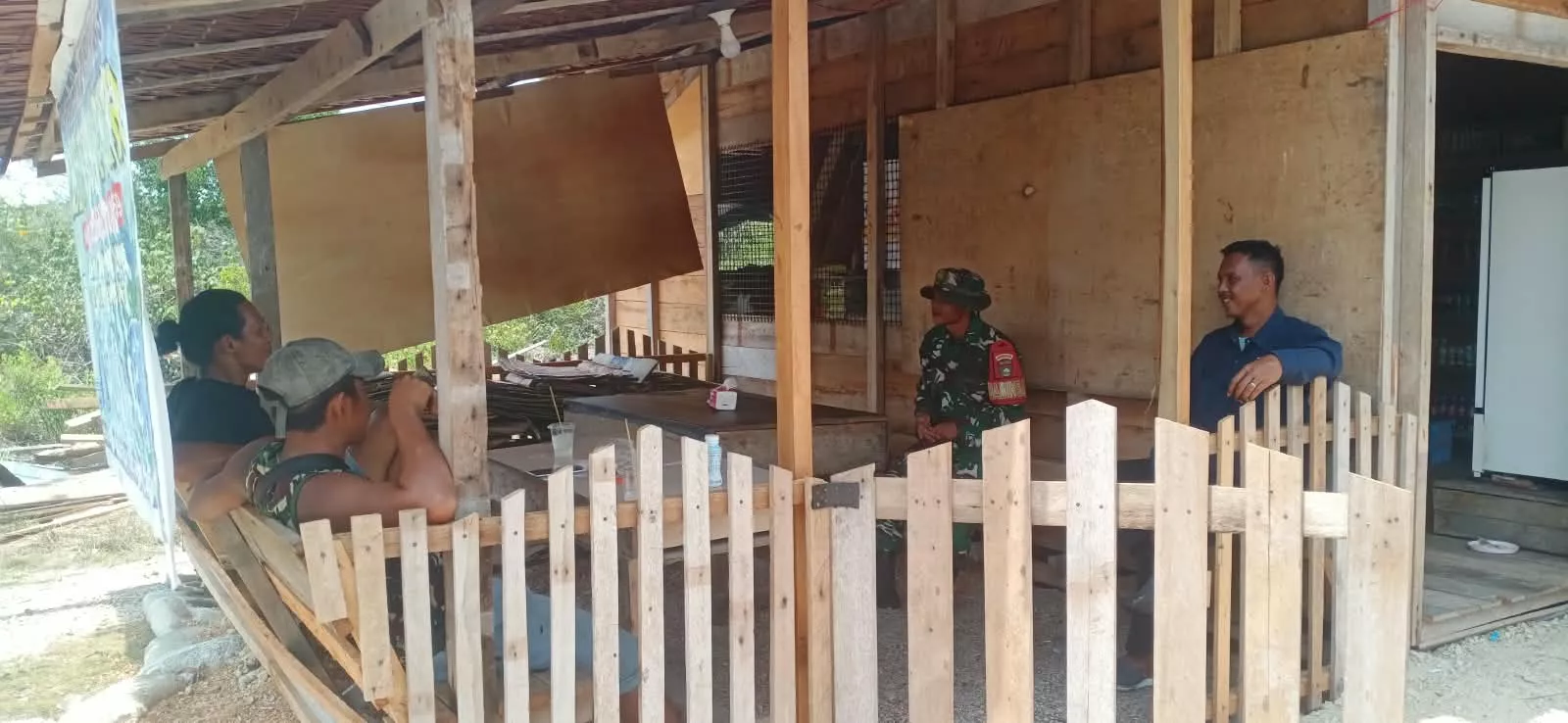 Kampung Pancasila Jadi Ruang Perekat Warga, Babinsa Koramil 06/Merbau Gelar Komsos