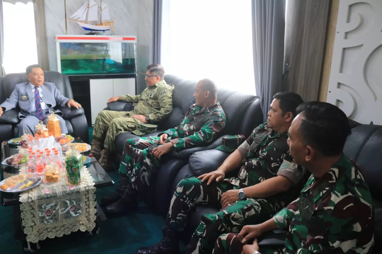 Bupati Meranti dan Mabes TNI Bahas Karhutla hingga Pertahanan Perbatasan