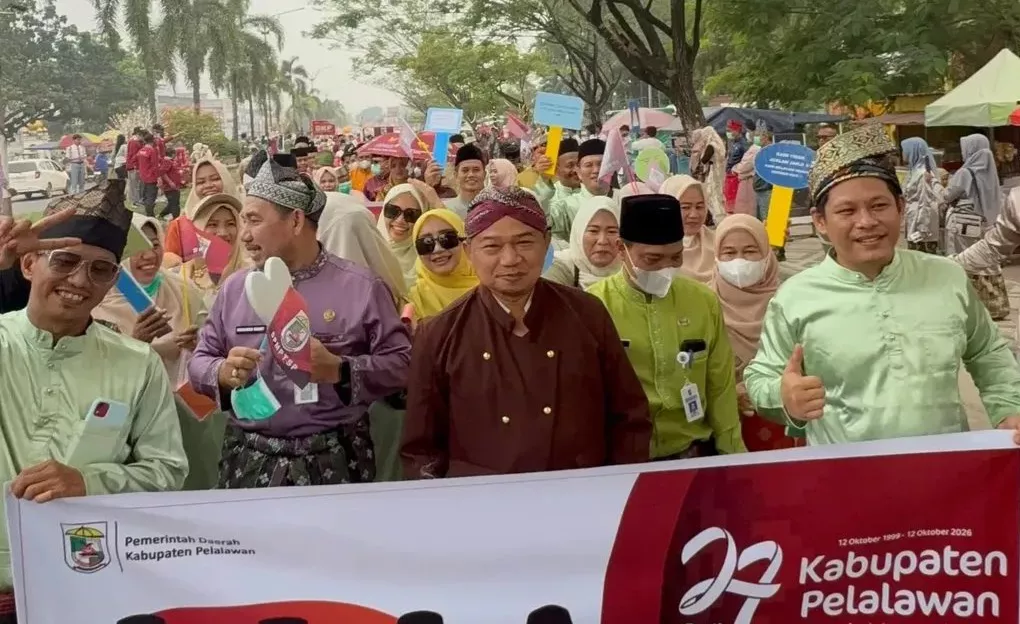Kirab Budaya Warnai Helat Pelalawan ke-27, dilepas Langsung Bupati Zukri