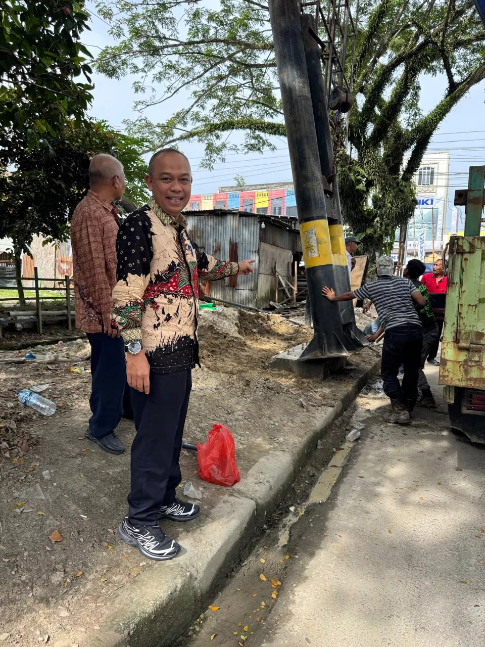 Dishub Pelalawan Tertibkan Jalan Said Hasim, Portal Dipasang Batasi Truk Bertonase Besar