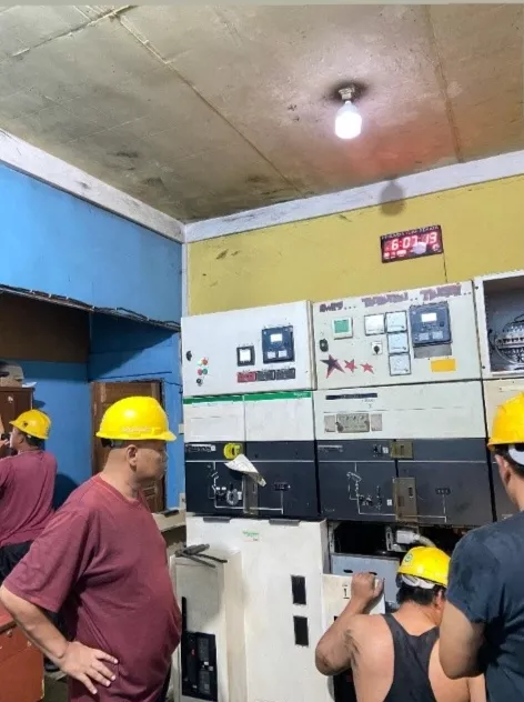 Respons Cepat! Dirut Perumda Tuah Sekata Tinjau Langsung Gangguan Listrik di Pelalawan