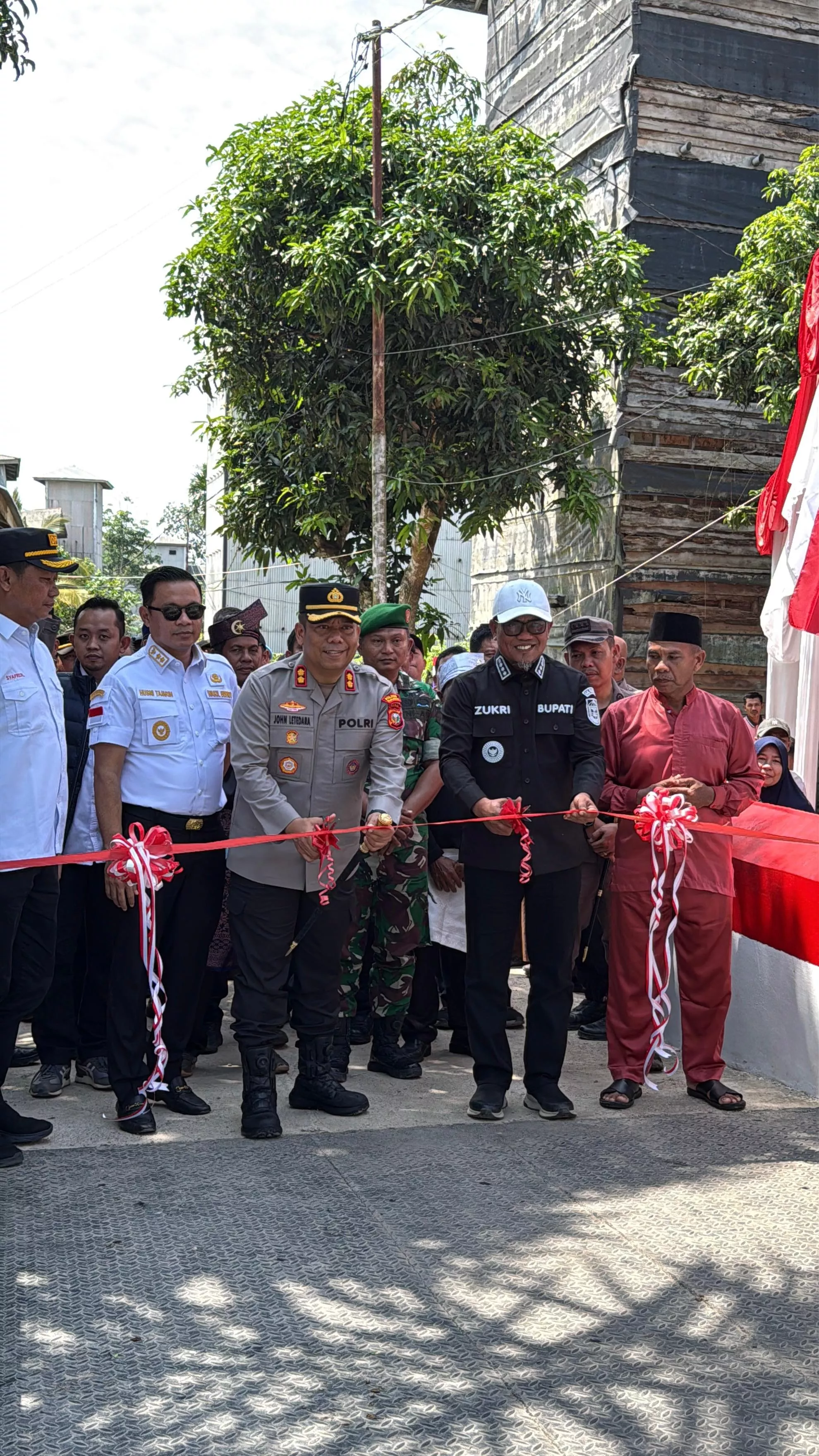 Bersama Wabup, Bupati Hadiri Peresmian Jembatan Merah Putih Presisi di Desa Rangsang