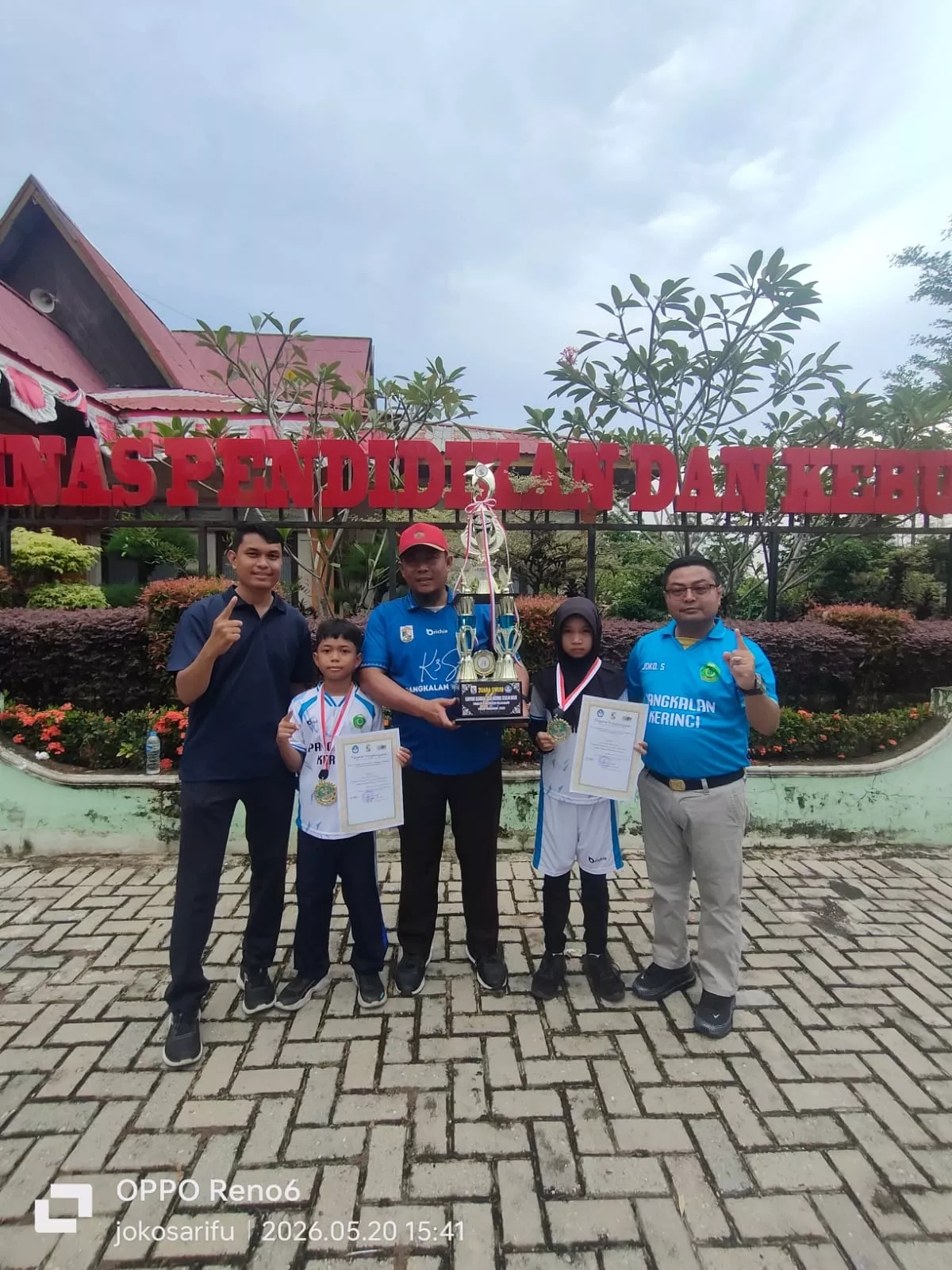 Dua Atlet SDN 006 Pangkalan Kerinci Sabet Emas O2SN Kabupaten, Siap Wakili Riau ke Tingkat Provinsi