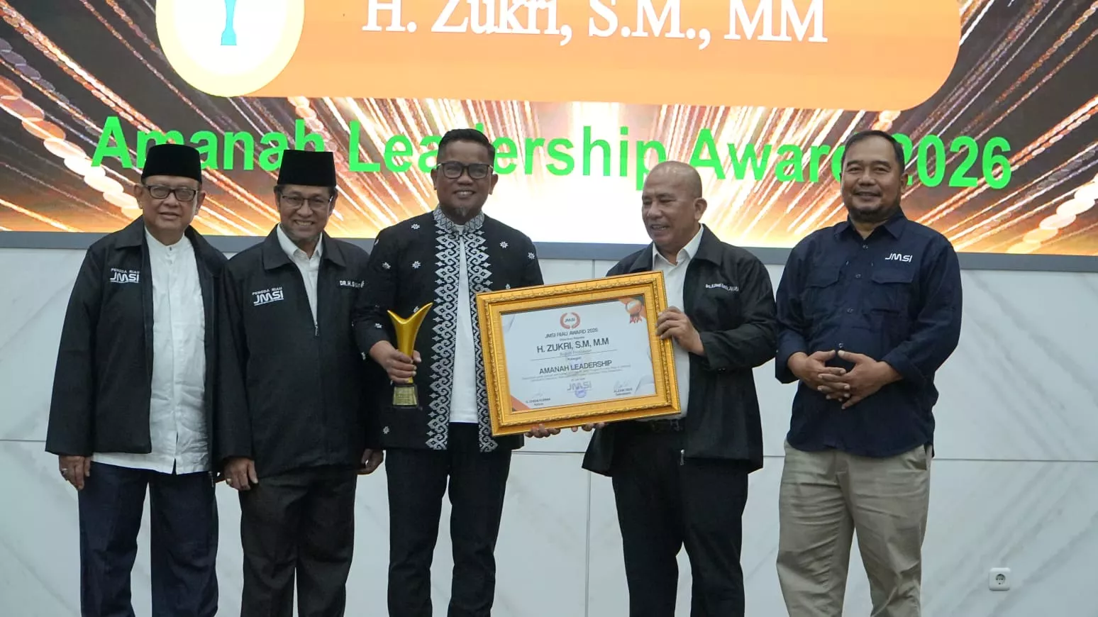 Bupati Zukri Raih Amanah Leadership Award 2026, Bukti Kepemimpinan Berpihak pada Rakyat