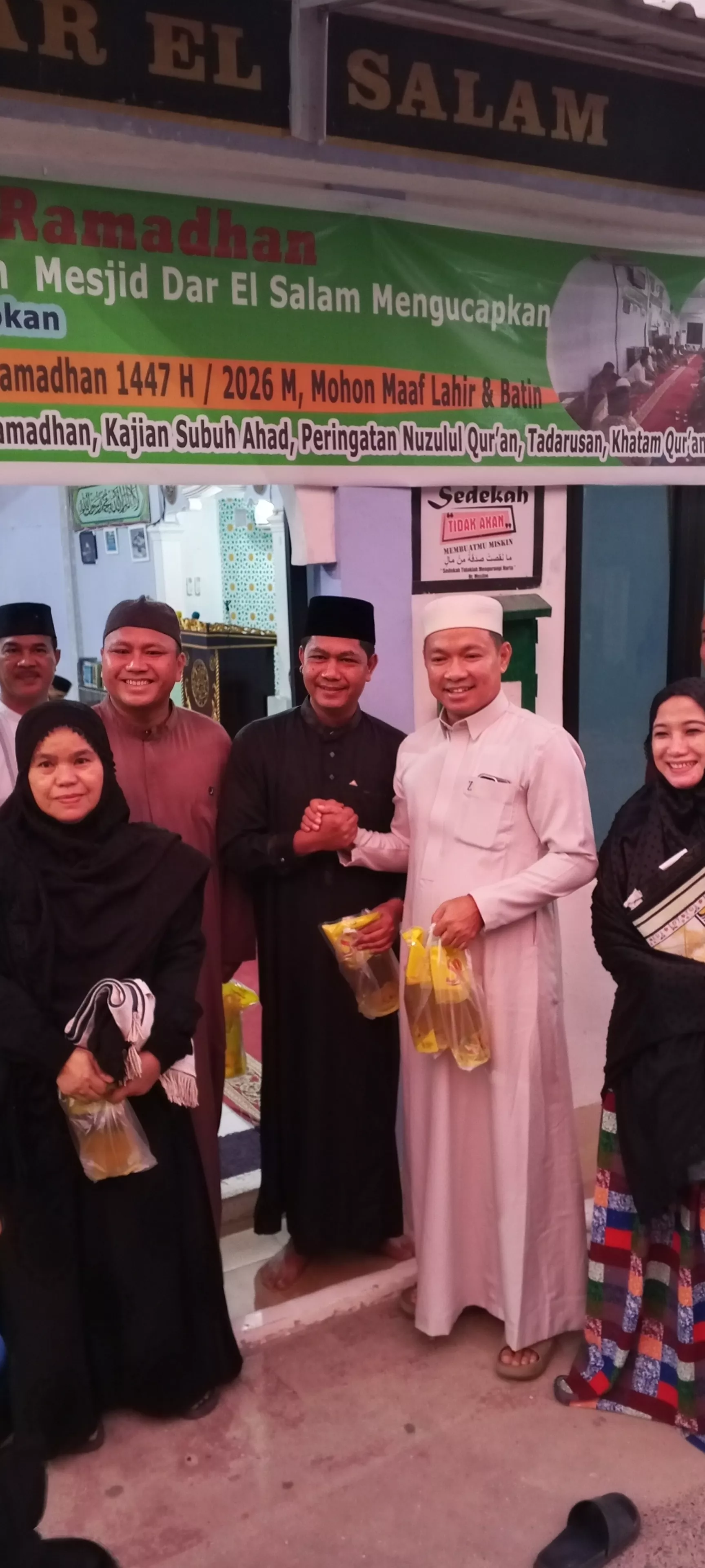 Subuh Berjamaah di Dar El Salam, Wabup Husni Tamrin Serukan Disiplin dan Perkuat Persatuan Umat