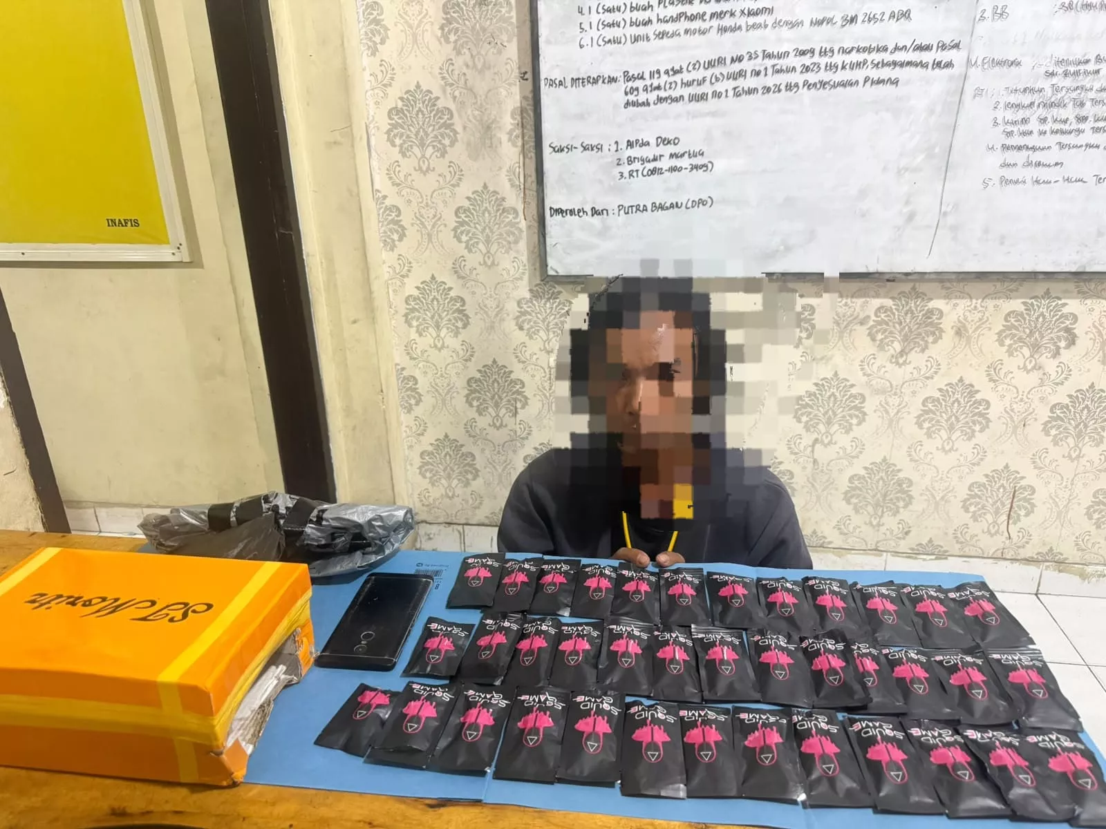 Satresnarkoba Polres Siak Bekuk Kurir Etomidate di Perawang, 38 Paket Barang Bukti Diamankan