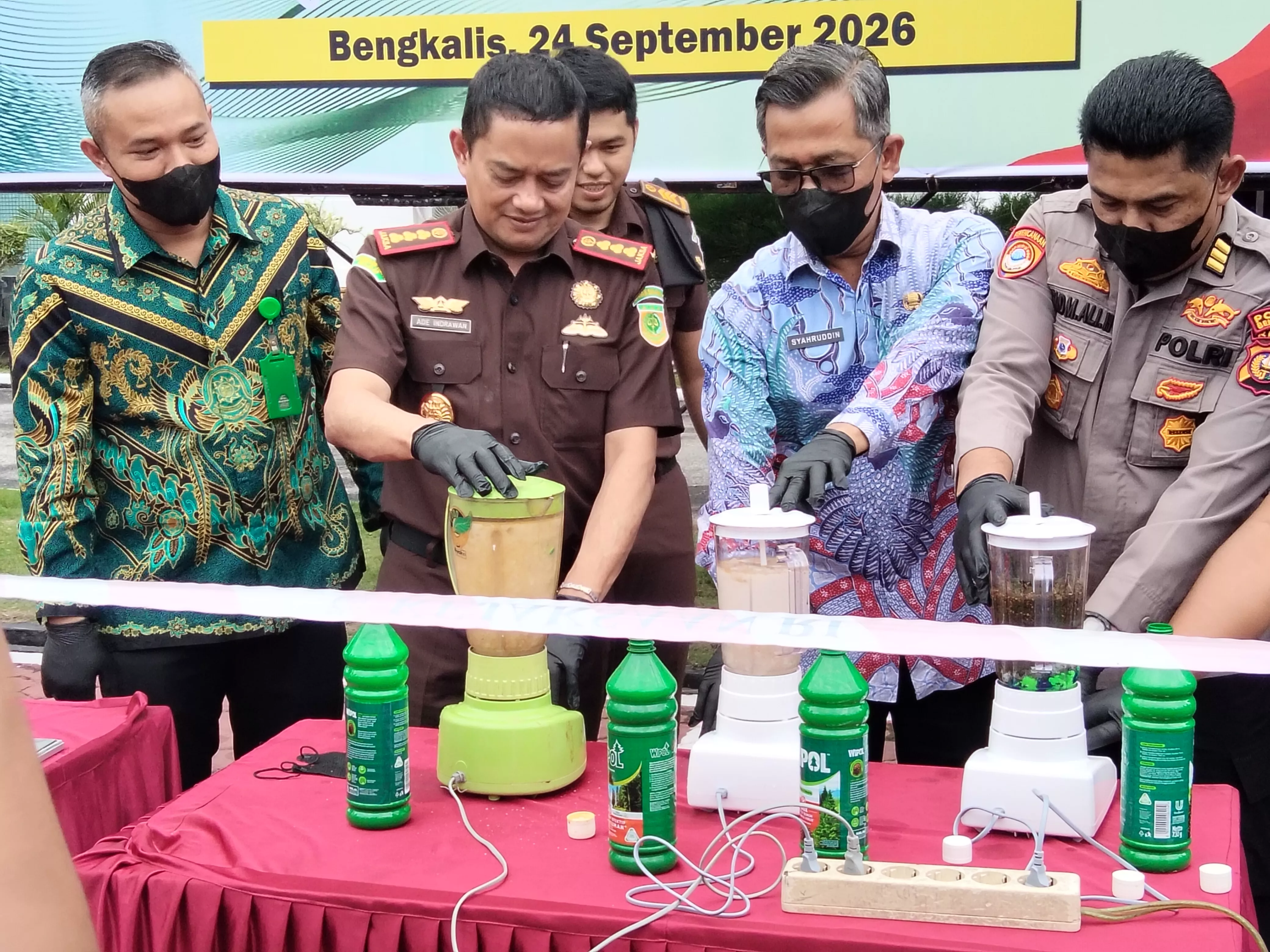 Kejari Bengkalis Musnahkan Barang Bukti Narkotika Hingga Handphone