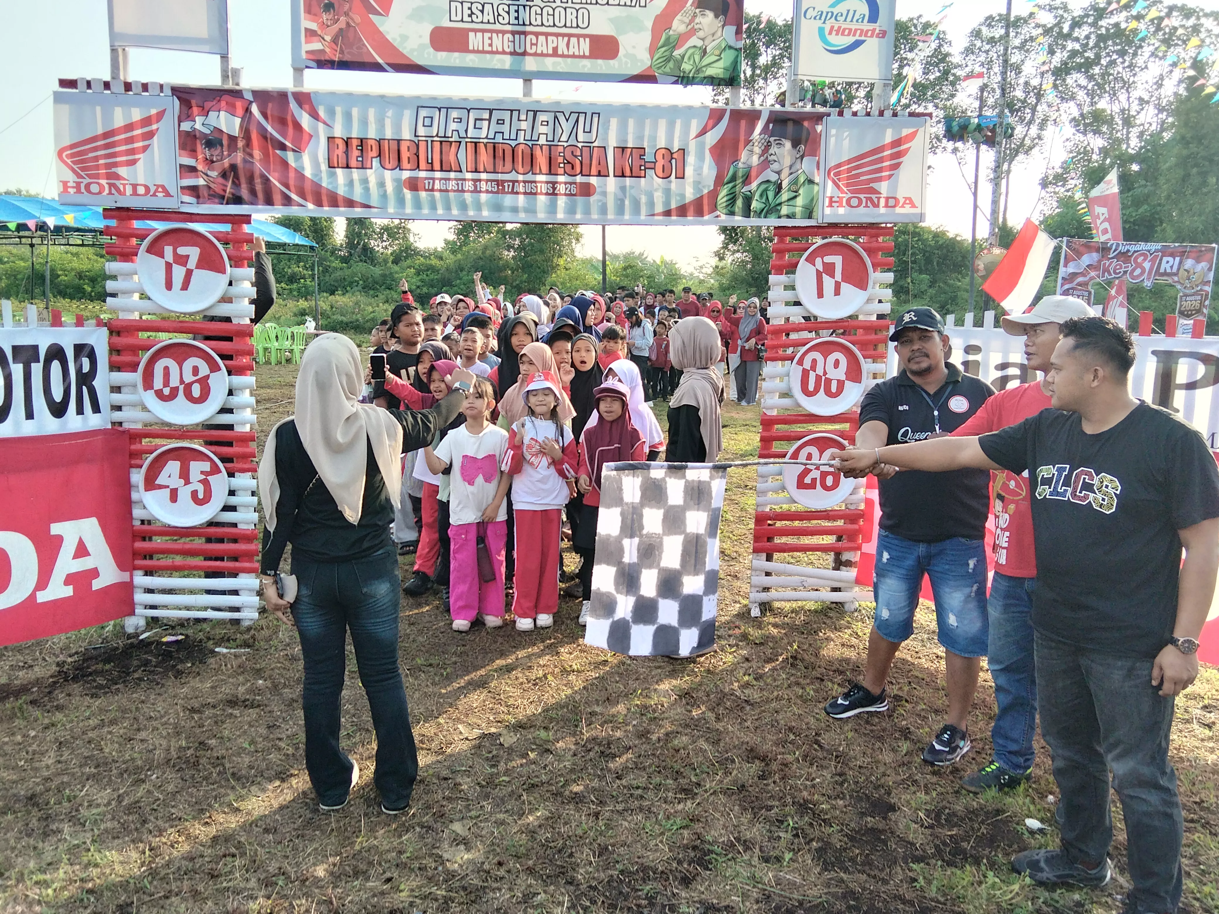 Sempena HUT RI Ke 81, Pemuda Restila Senggoro Gelar Jalan Santai 