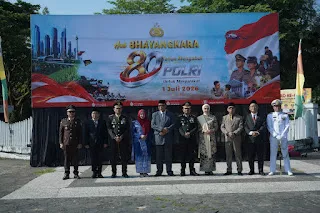 Tegaskan Sinergi Pemkab dan Polri untuk Masyarakat, Sekda Inhil Hadiri Upacara Hari Bhayangkara ke-80 
