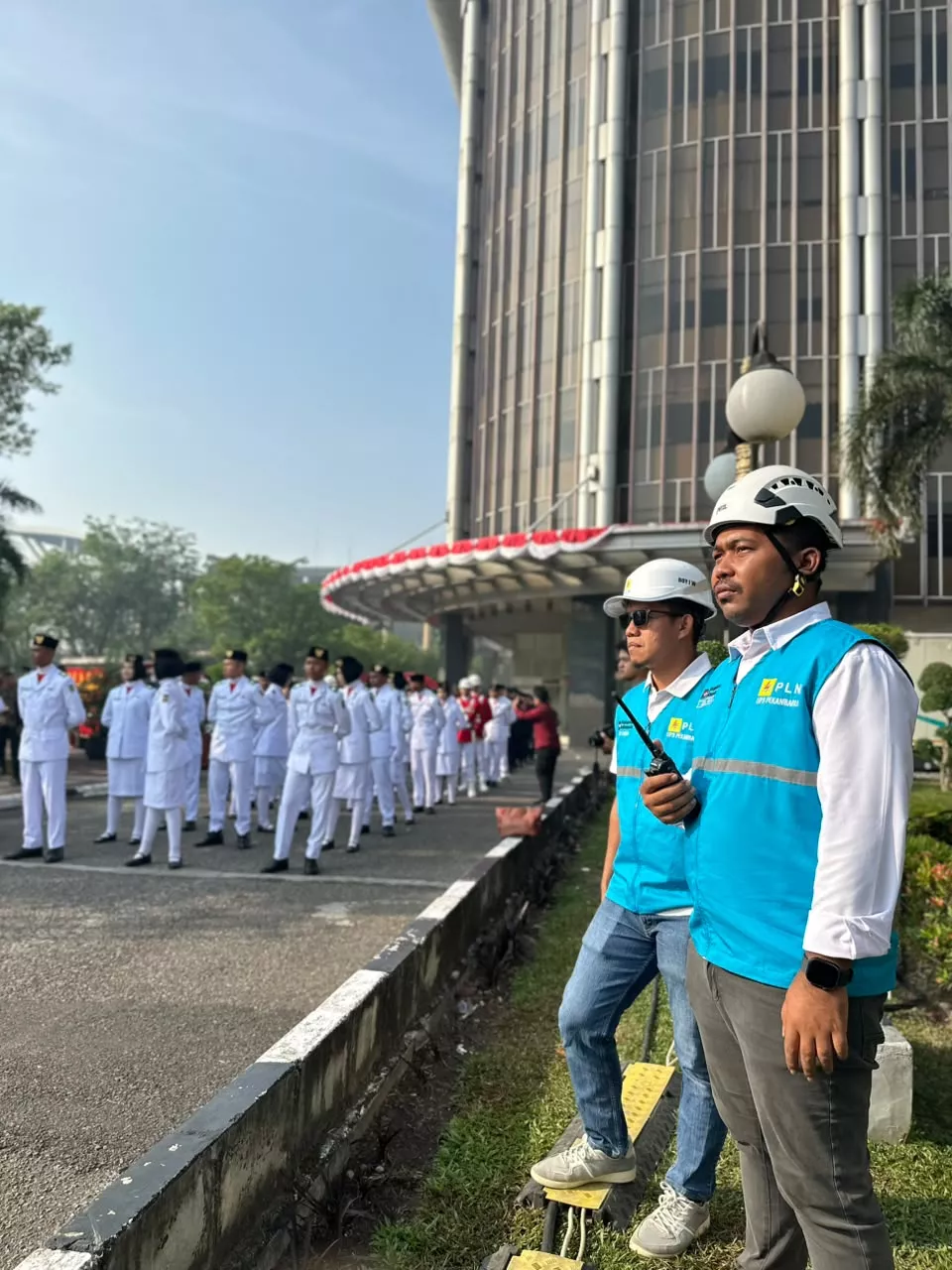 PLN Siagakan Personel Jaga Keandalan Listrik HUT ke-81 RI di Riau