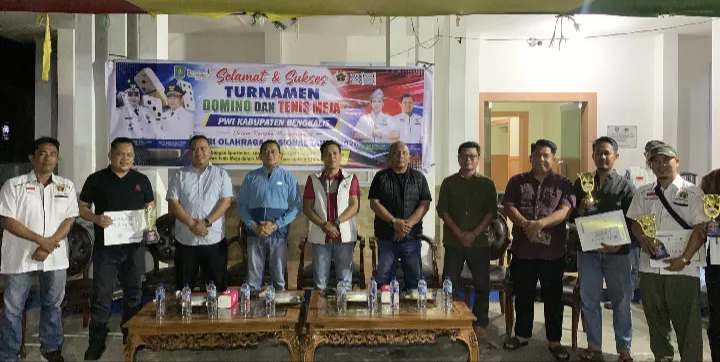 Turnamen Domino Dan Tenis Meja PWI Bengkalis Sukses Digelar 