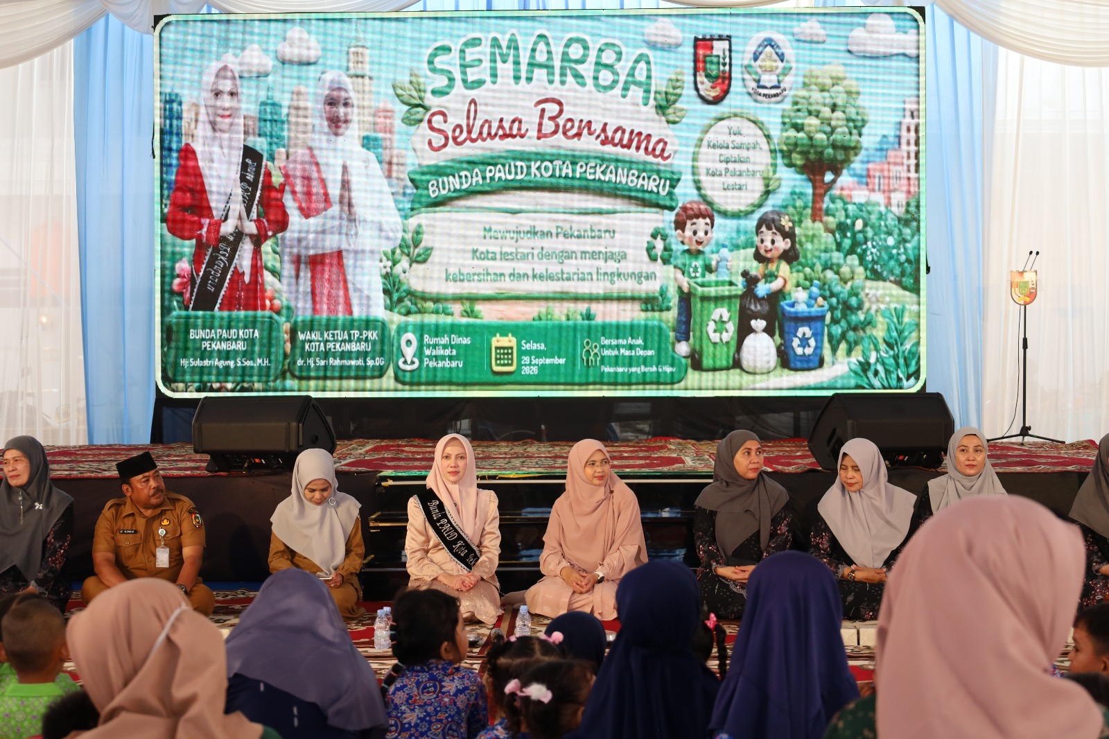 Dinas Pendidikan Pekanbaru Gelar SEMARBA, Ratusan Anak PAUD Adu Imajinasi 