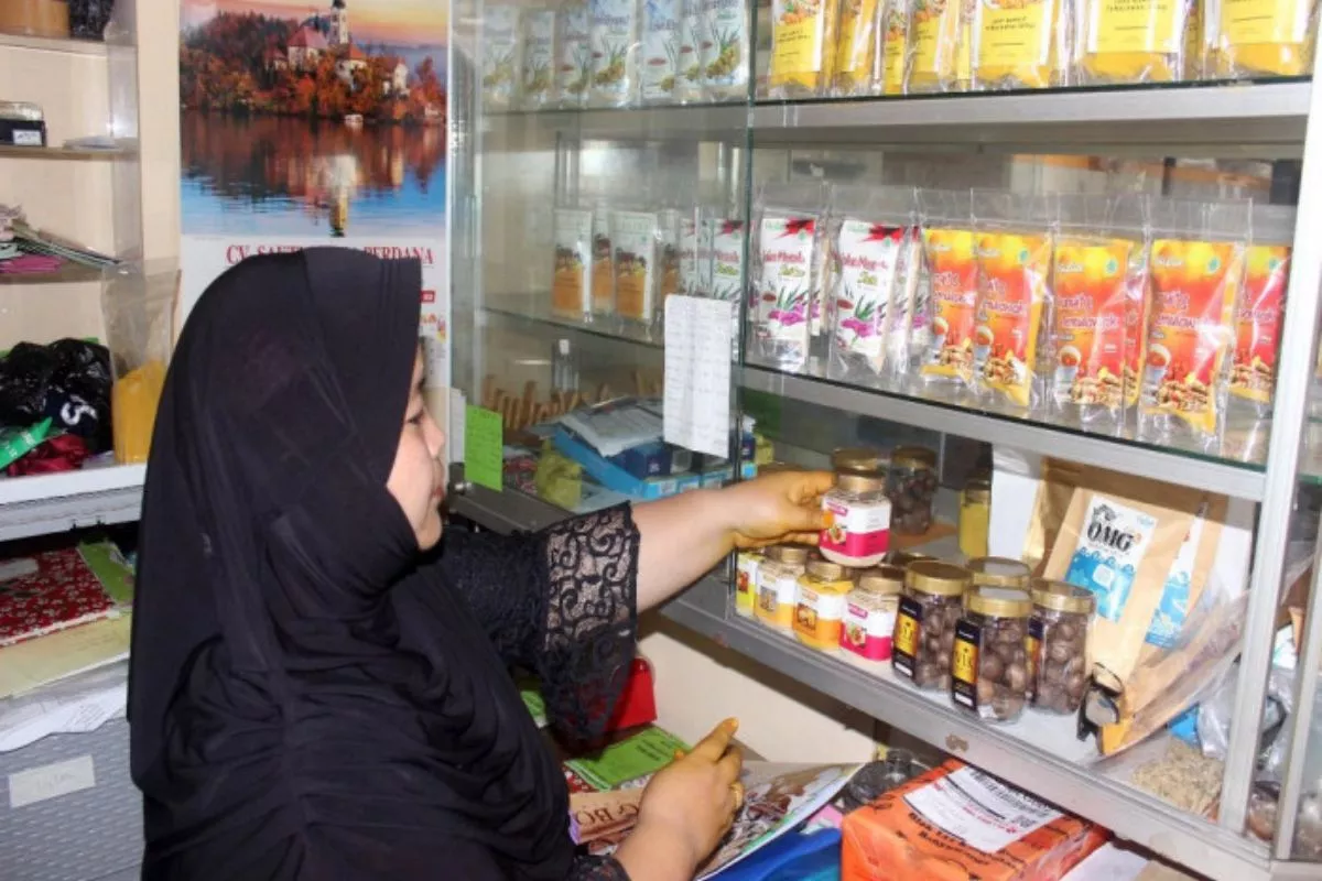 Ide Bisnis Rumahan Terbaik untuk IRT: Minim Modal, Banyak Cuan!