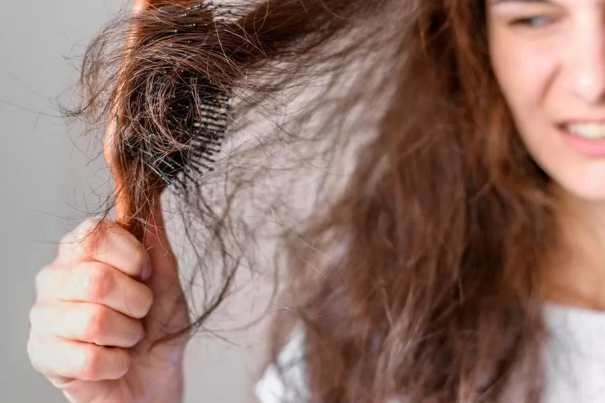 Rambut Kaku Mirip Ijuk? Trik Rahasia Ini Cara Mengatasi Rambut Kering!