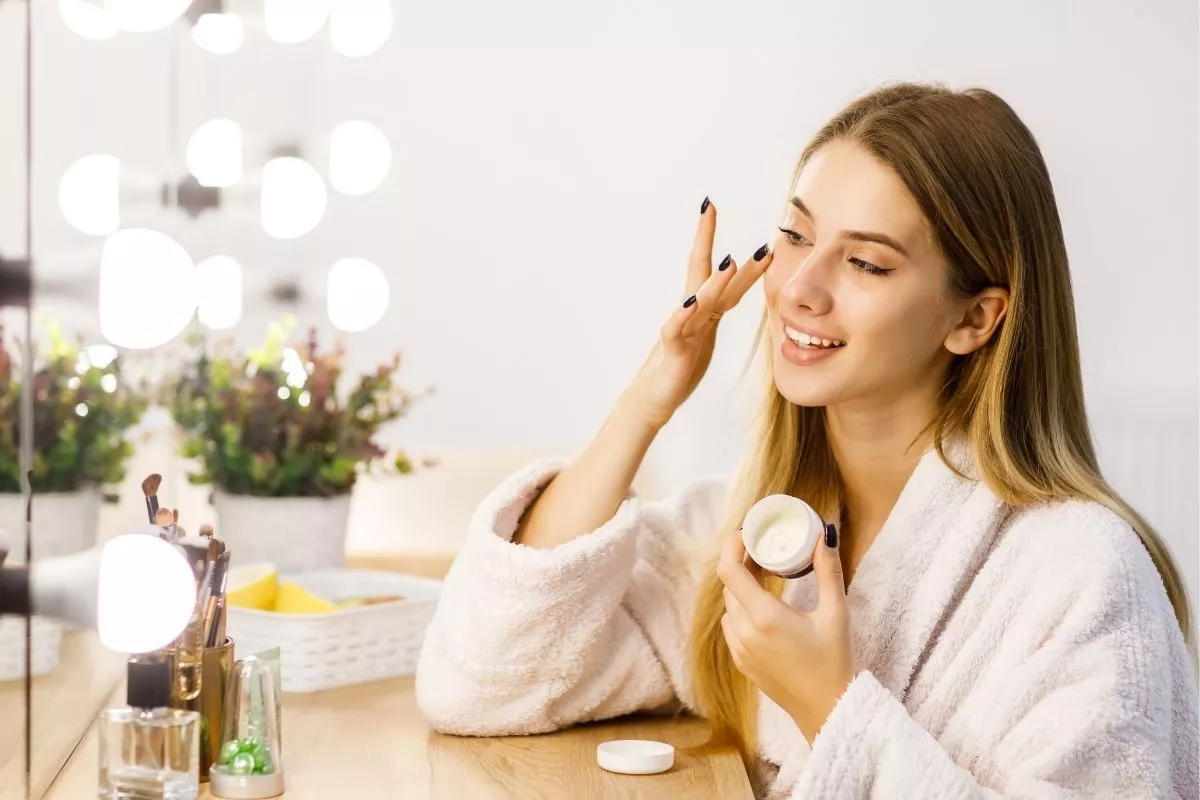 Rangkaian Skincare Sebelum Cushion: Urutan yang Benar agar Makeup Awet