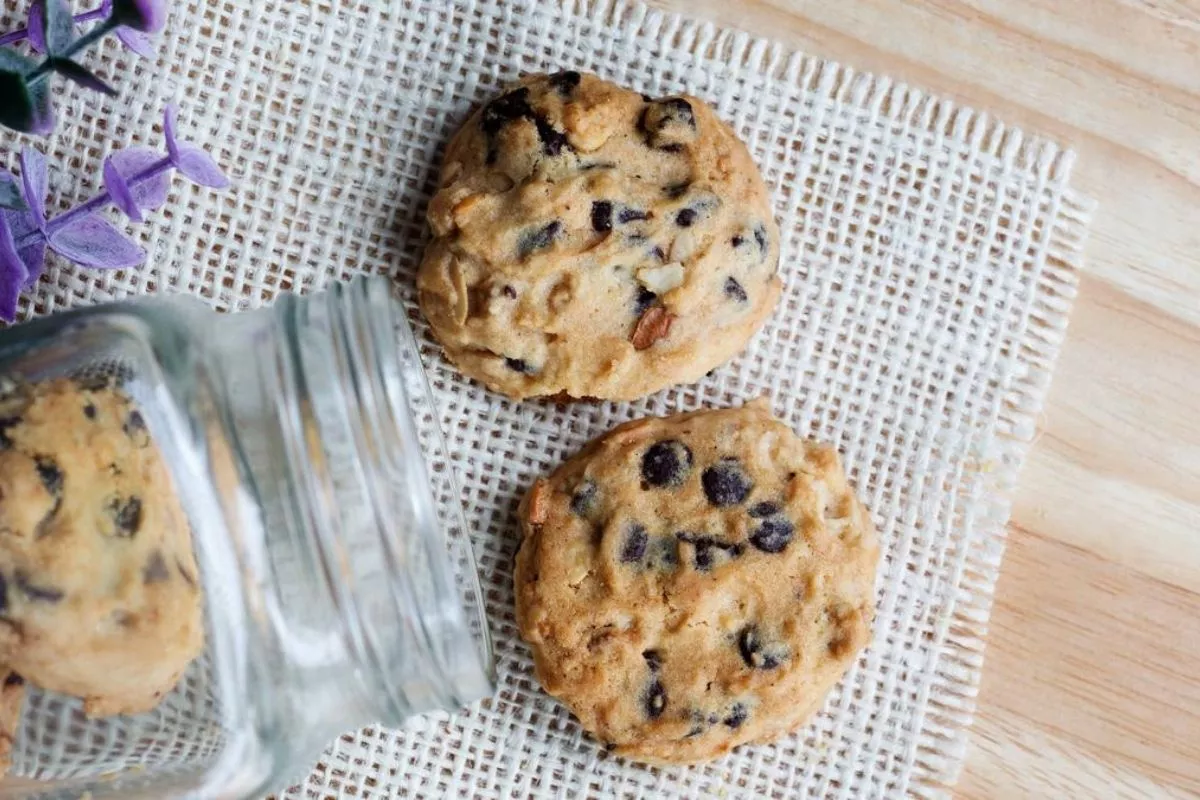 Resep Soft Cookies Cokelat Tanpa Mixer yang Tebal, Legit, dan Chewy