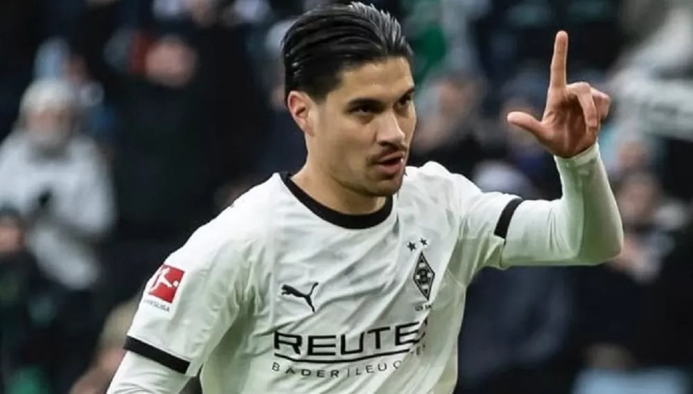 Sebentar Lagi Main, Kevin Diks Jadi Starter di Pertahanan Borussia Monchengladbach