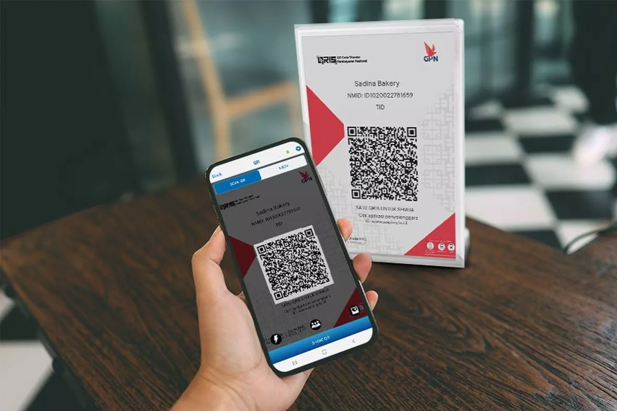 Apa Itu QRIS? Ini Manfaatnya untuk Kelancaran Bisnis Anda