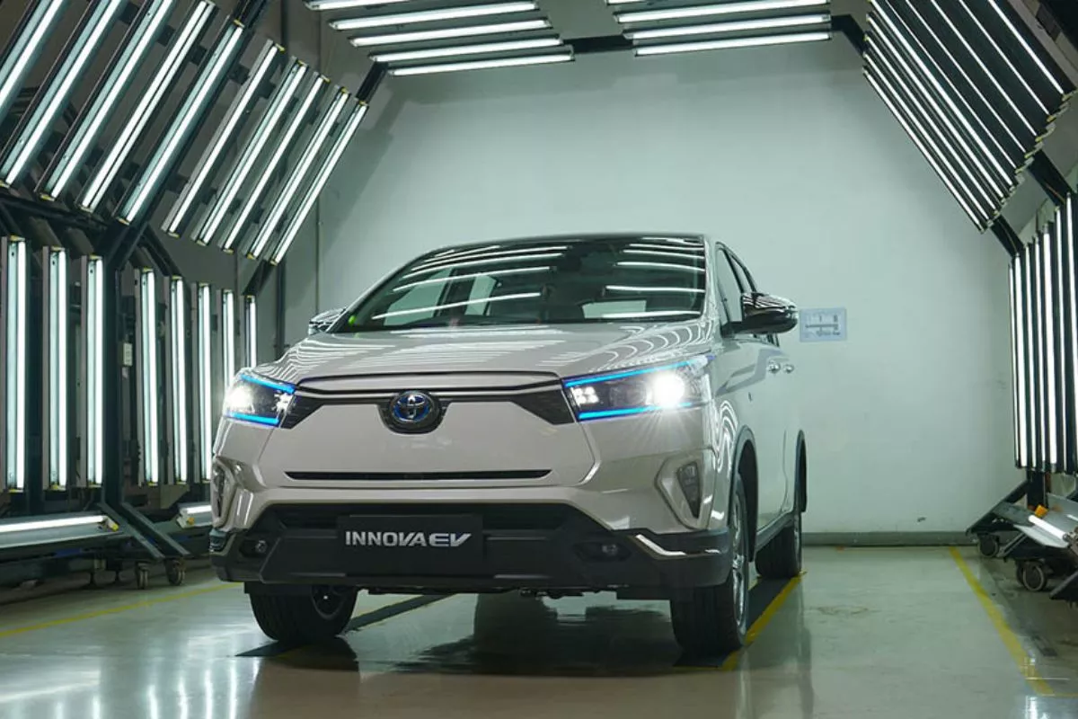 Alasan Pengguna Toyota dan Pengendara Kota Pilih Mobil Hybrid