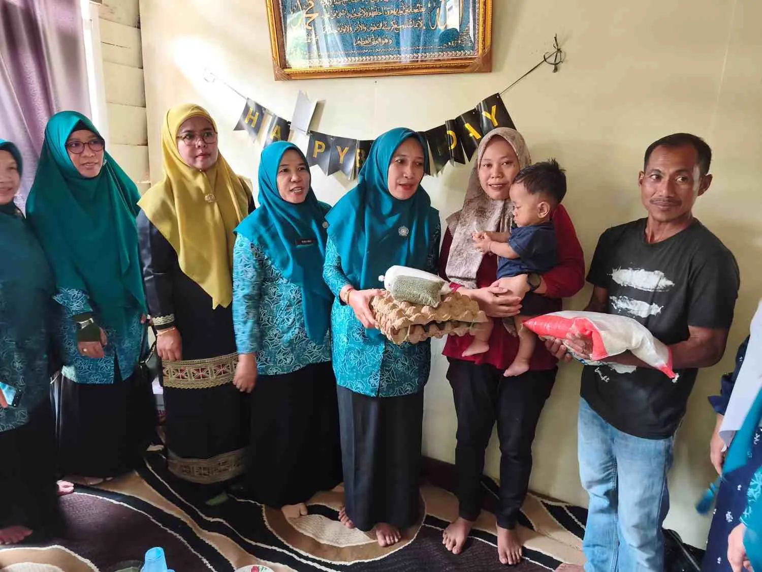 TP PKK Kuansing Salurkan Bantuan bagi Anak Stunting, Dorong Percepatan Penurunan Angka Stunting