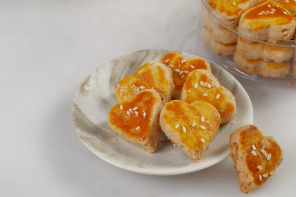 Cara Mengatur Api Kompor Agar Kue Kacang Matang Sempurna