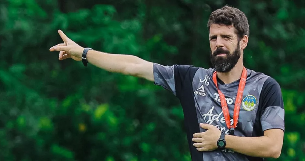 PSIM vs Bali United: Sejuta Tanya soal Donny Warmerdan, Van Gastel Baru Menjawab Satu!