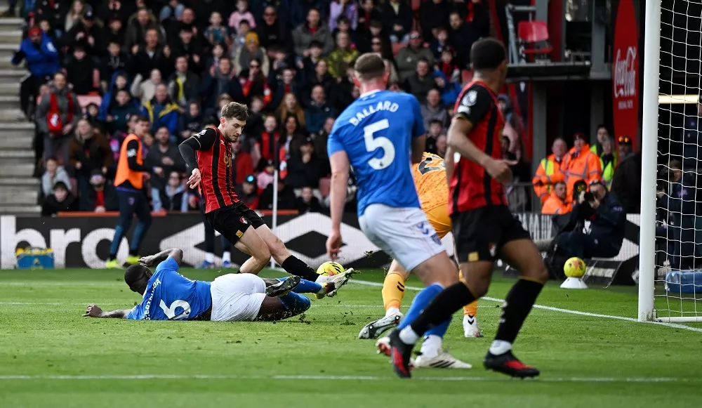 Babak I Bournemouth vs Sunderland 0-1, Bola Muntah Jadi Petaka bagi Tuan Rumah